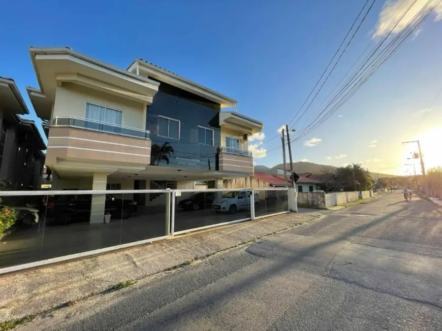 Foto 1 de Apartamento com 2 Quartos à venda, 70m² em Ingleses do Rio Vermelho, Florianópolis