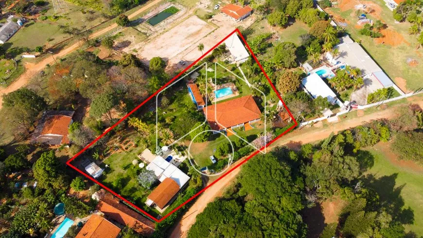Foto 1 de Fazenda/Sítio com 3 Quartos à venda, 597m² em Sitios de Recreio Portal do Vale, Marília