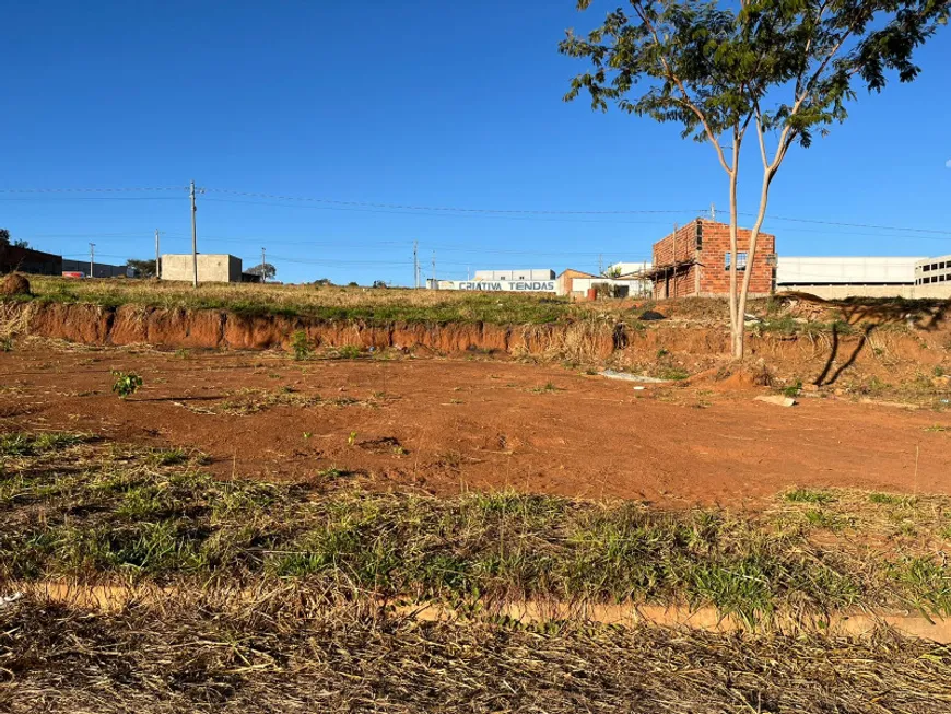 Foto 1 de Lote/Terreno à venda, 240m² em Residencial Maria Monteiro, Trindade