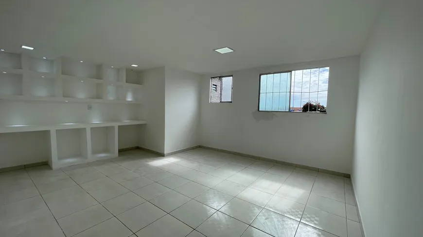 Foto 1 de Apartamento com 3 Quartos para alugar, 80m² em RENDEIRAS, Caruaru