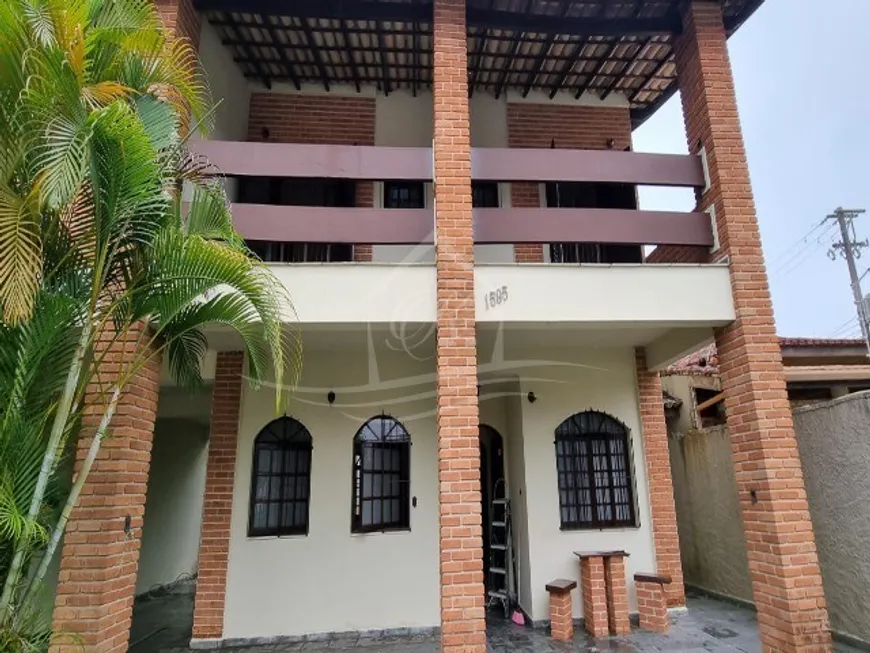 Foto 1 de Sobrado com 3 Quartos à venda, 118m² em Indaiá, Caraguatatuba