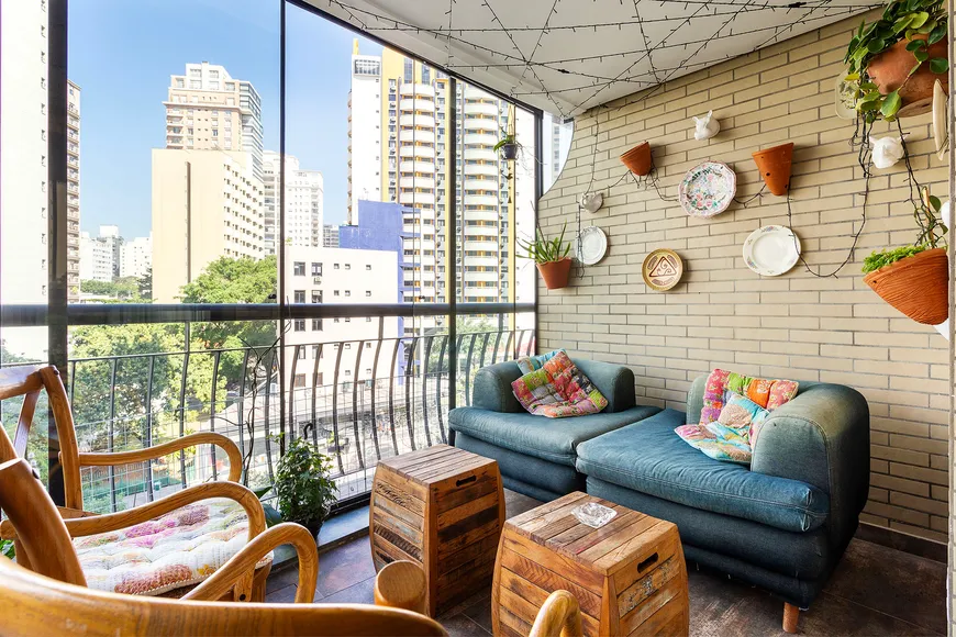 Foto 1 de Apartamento com 3 Quartos à venda, 140m² em Vila Nova Conceição, São Paulo