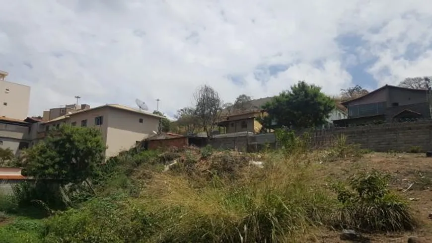 Foto 1 de Lote/Terreno à venda, 375m² em Goiânia, Belo Horizonte