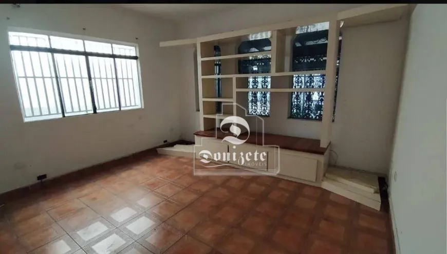 Foto 1 de Sobrado com 3 Quartos à venda, 179m² em Santa Maria, Santo André