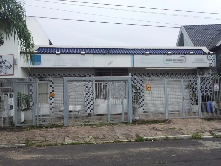 Foto 1 de Casa com 2 Quartos à venda, 734m² em Jardim Itú Sabará, Porto Alegre