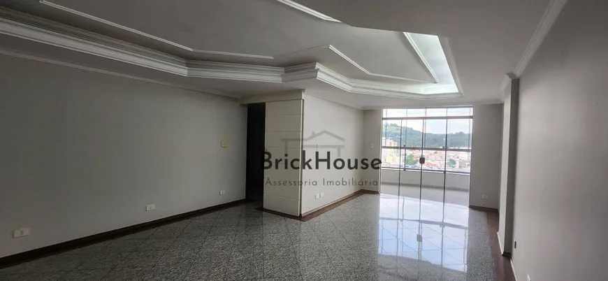Foto 1 de Apartamento com 4 Quartos para alugar, 170m² em Centro, São Roque