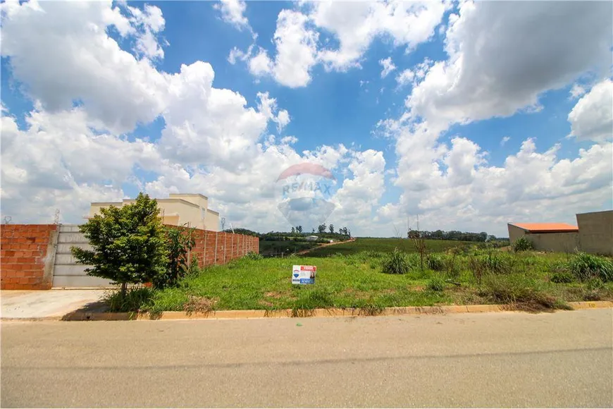 Foto 1 de Lote/Terreno à venda, 200m² em Centro, Capela do Alto