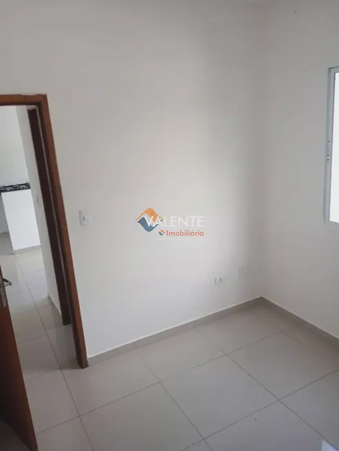 Foto 1 de Apartamento com 2 Quartos para alugar, 57m² em Parque das Bandeiras, São Vicente