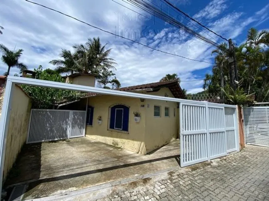 Foto 1 de Sobrado com 3 Quartos à venda, 90m² em Boiçucanga, São Sebastião
