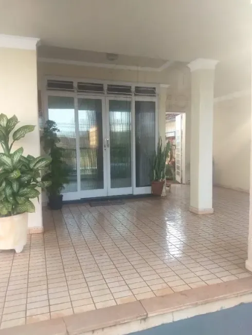 Foto 1 de Casa com 3 Quartos à venda, 132m² em Independência, Ribeirão Preto