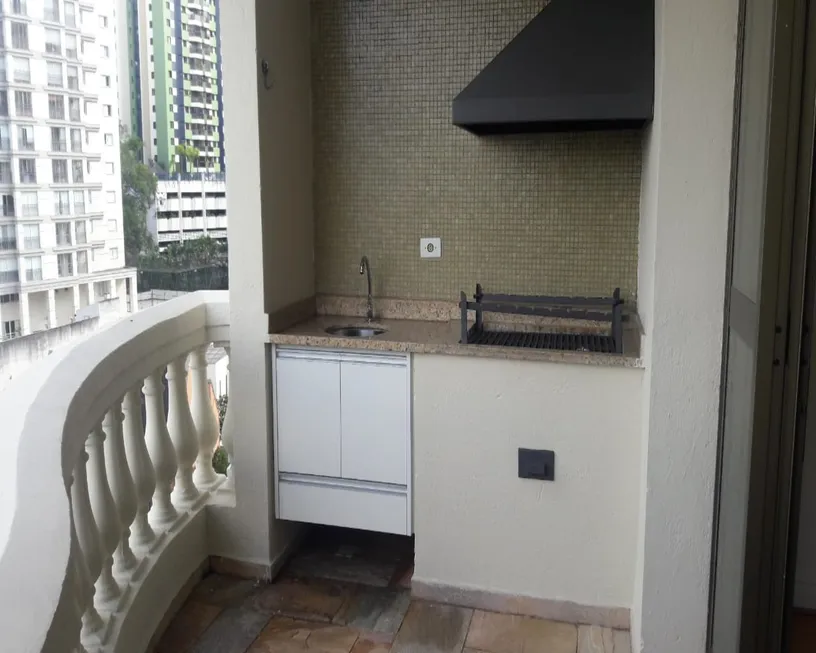 Foto 1 de Apartamento com 3 Quartos à venda, 100m² em Panamby, São Paulo