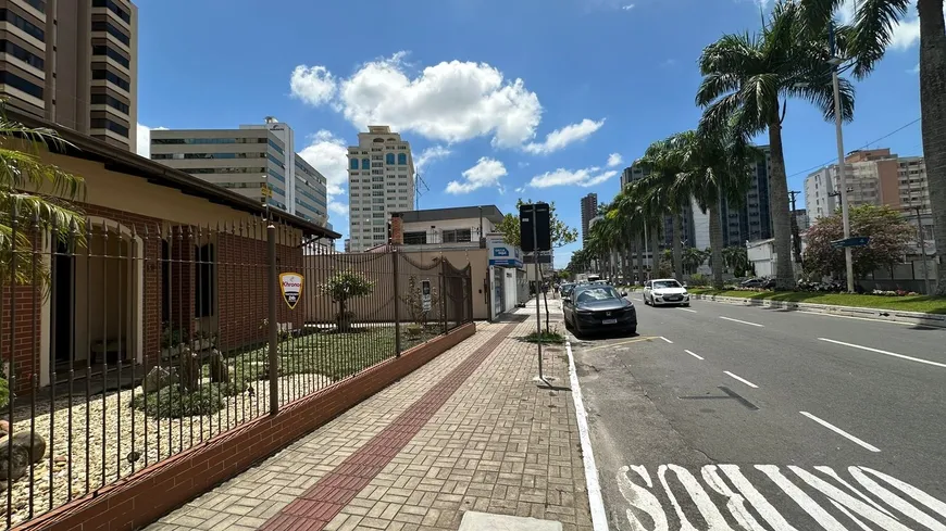 Foto 1 de Casa com 4 Quartos para alugar, 250m² em Centro, Itajaí