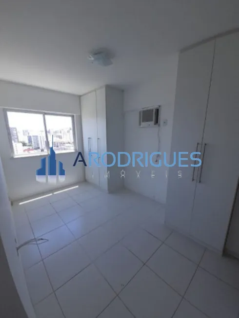 Foto 1 de Apartamento com 2 Quartos à venda, 70m² em Costa Azul, Salvador