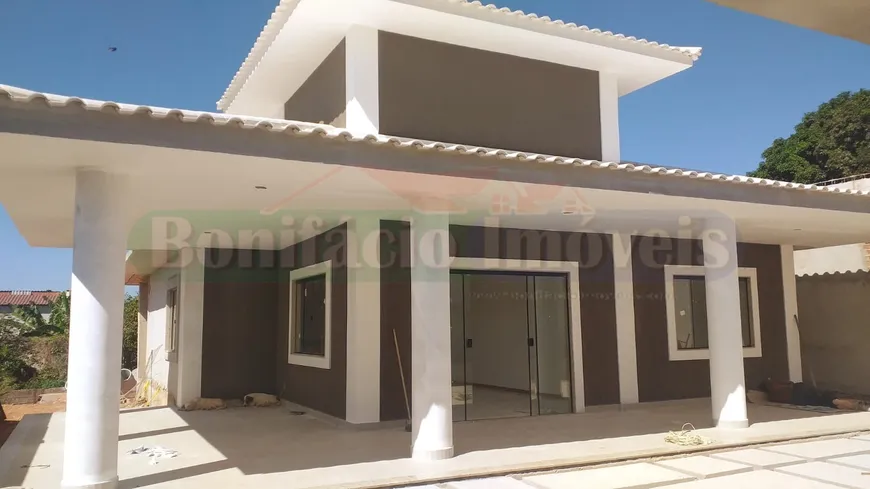 Foto 1 de Casa com 3 Quartos à venda, 180m² em Bacaxá, Saquarema