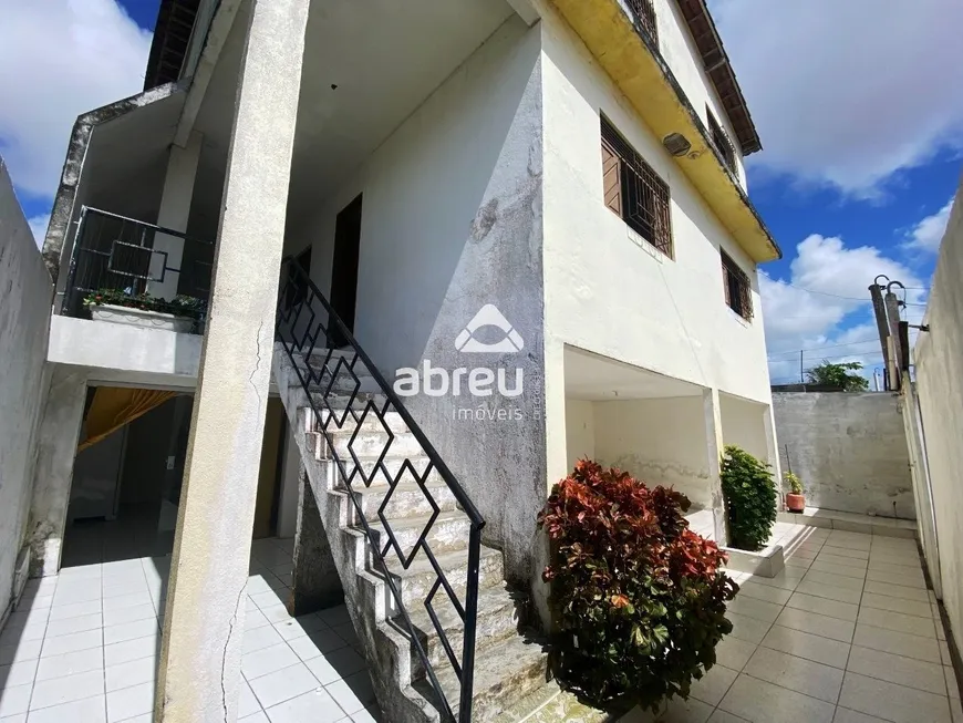 Foto 1 de Casa com 4 Quartos à venda, 200m² em Pajuçara, Natal