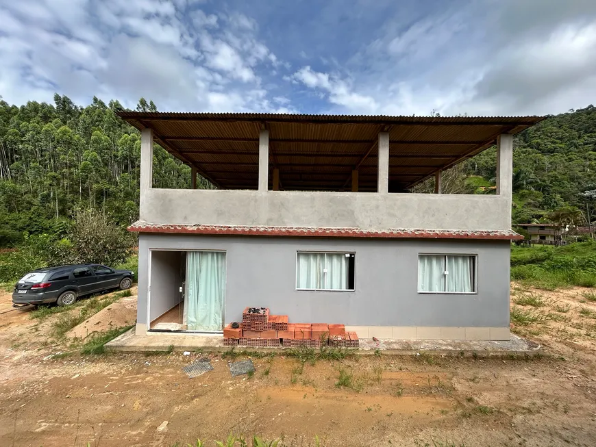 Foto 1 de Fazenda/Sítio com 2 Quartos à venda, 80m² em , Domingos Martins