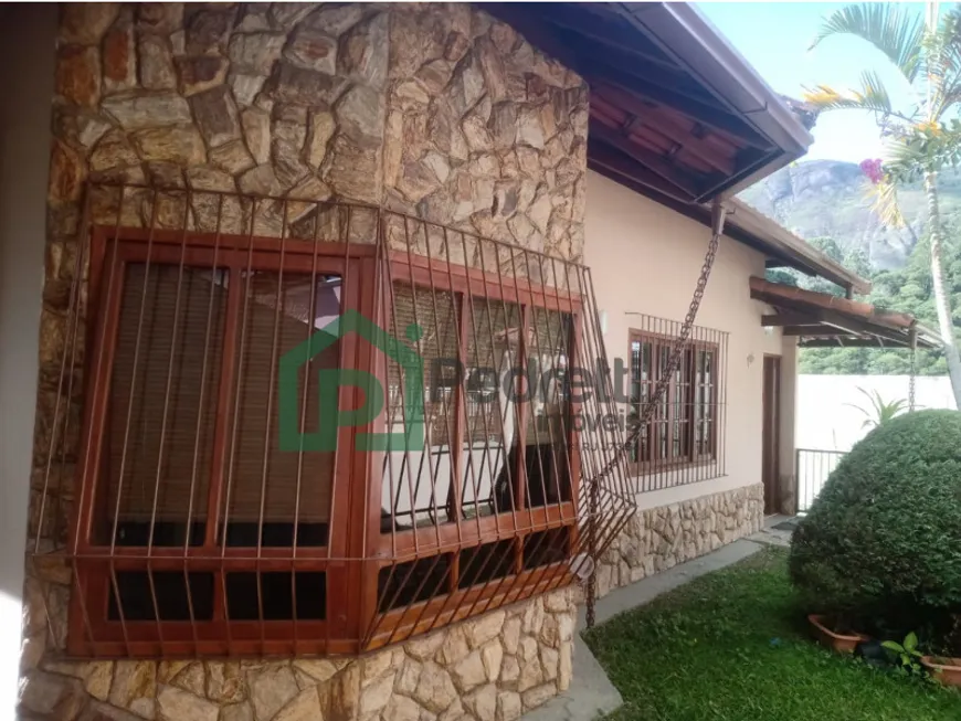 Foto 1 de Casa de Condomínio com 3 Quartos à venda, 270m² em Cônego, Nova Friburgo