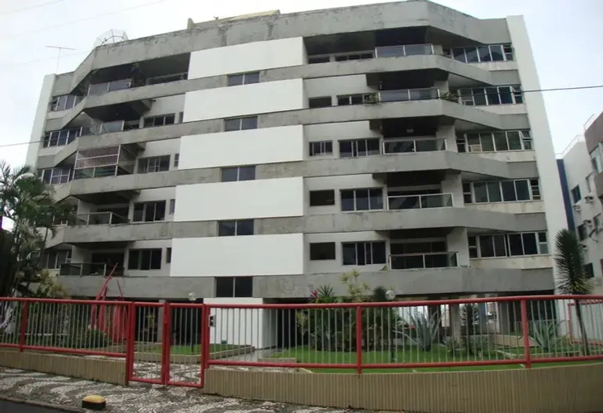 Foto 1 de Apartamento com 4 Quartos à venda, 210m² em Armação, Salvador