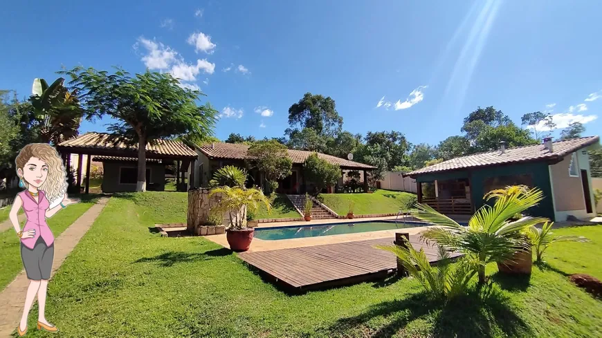 Foto 1 de Fazenda/Sítio com 4 Quartos à venda, 1300m² em Maracanã, Jarinu