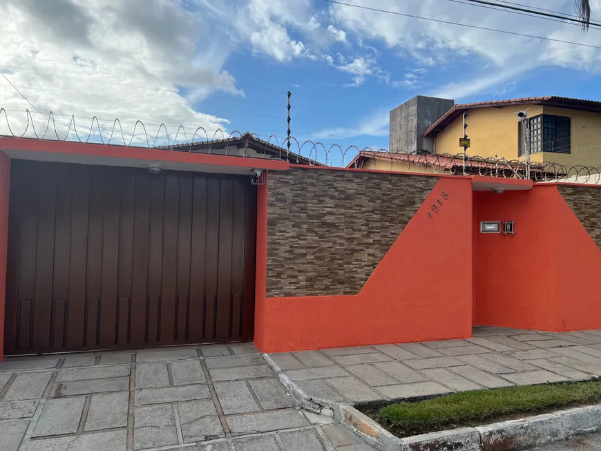 Foto 1 de Casa com 4 Quartos à venda, 261m² em Capim Macio, Natal