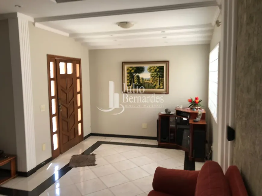 Foto 1 de Casa com 4 Quartos à venda, 300m² em Jardim Panorama, Montes Claros