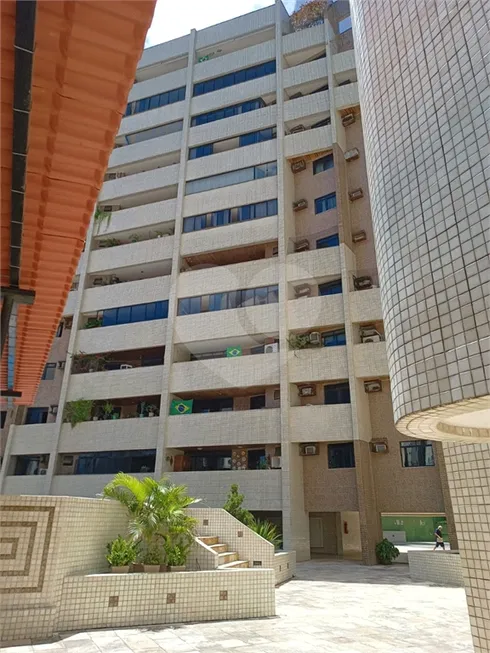 Foto 1 de Apartamento com 3 Quartos à venda, 173m² em Meireles, Fortaleza