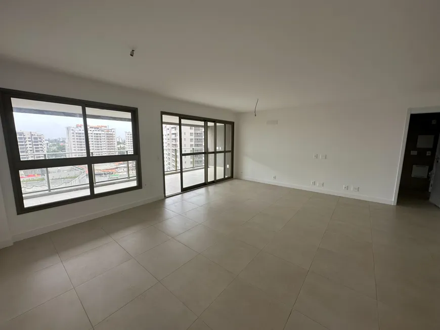 Foto 1 de Apartamento com 3 Quartos à venda, 154m² em Barra da Tijuca, Rio de Janeiro