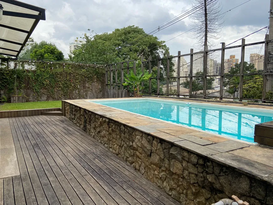 Foto 1 de Casa com 5 Quartos à venda, 506m² em Pacaembu, São Paulo