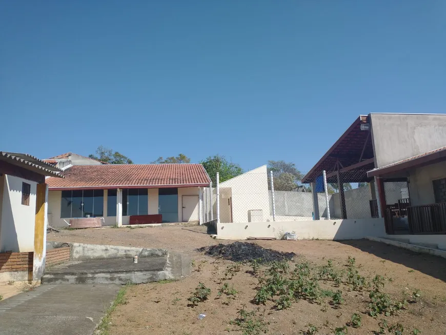 Foto 1 de Fazenda/Sítio com 2 Quartos à venda, 1013m² em Barreiro Rural, Taubaté