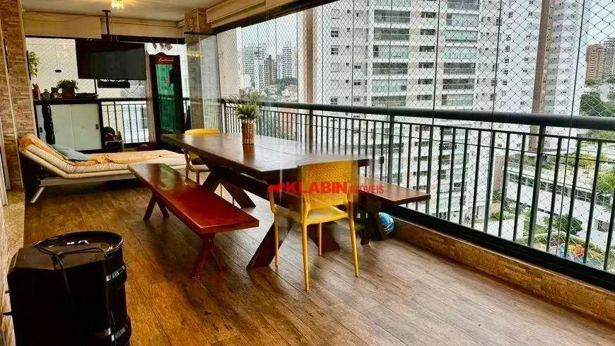 Foto 1 de Apartamento com 3 Quartos à venda, 195m² em Aclimação, São Paulo