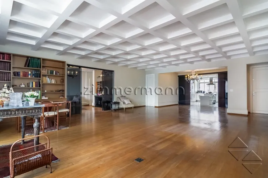 Foto 1 de Apartamento com 3 Quartos à venda, 251m² em Jardim Paulista, São Paulo