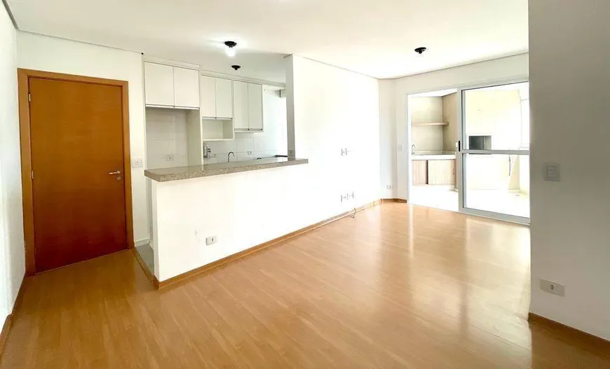 Foto 1 de Apartamento com 3 Quartos para venda ou aluguel, 81m² em Gleba Palhano, Londrina