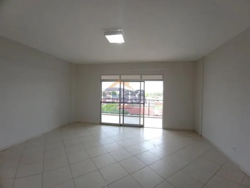Foto 1 de Apartamento com 3 Quartos para alugar, 105m² em Santa Rosa, Cuiabá