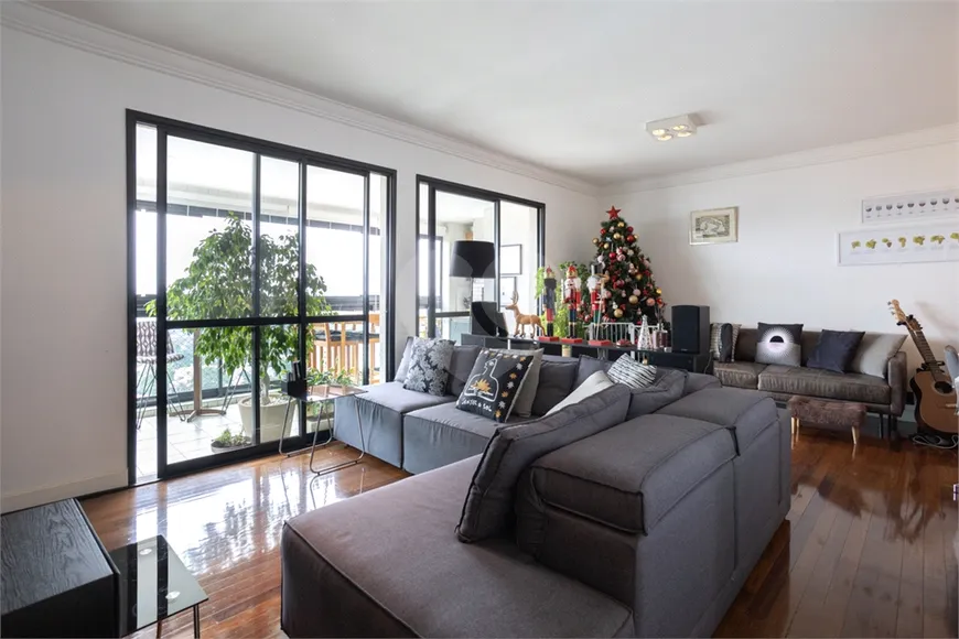 Foto 1 de Apartamento com 4 Quartos à venda, 157m² em Alto de Pinheiros, São Paulo