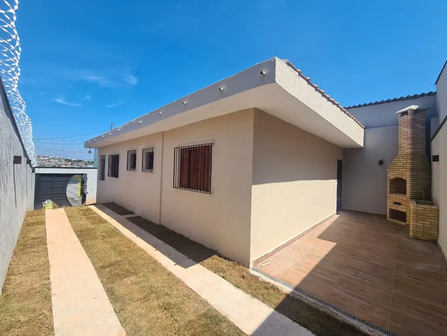 Foto 1 de Casa com 2 Quartos à venda, 72m² em Jardim Cecília, Mogi das Cruzes