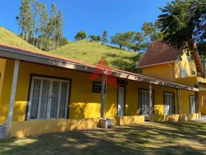 Foto 1 de Fazenda/Sítio com 3 Quartos à venda, 4000m² em , Natividade da Serra