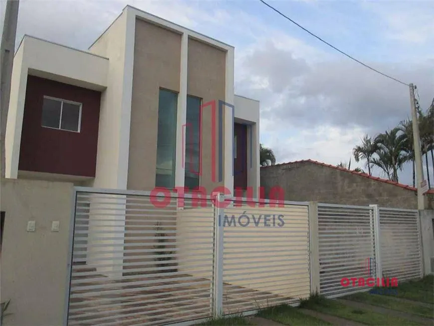 Foto 1 de Casa com 2 Quartos à venda, 70m² em Califórnia, Itanhaém