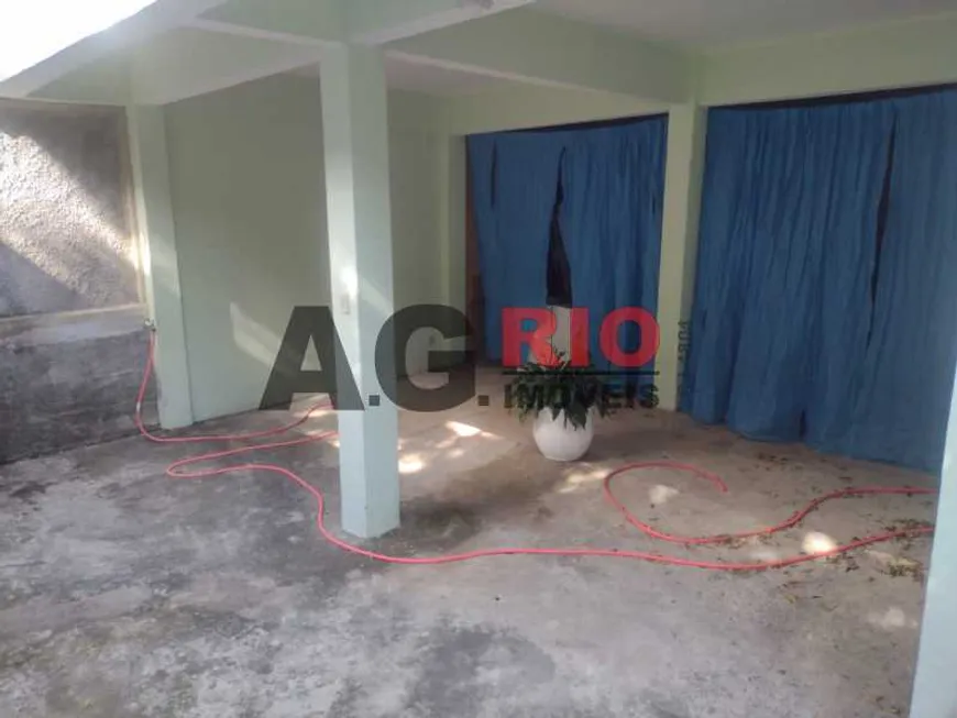 Foto 1 de Lote/Terreno à venda, 642m² em  Vila Valqueire, Rio de Janeiro