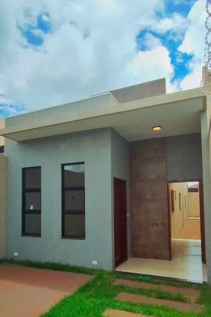 Foto 1 de Casa com 3 Quartos à venda, 92m² em , Santa Helena de Goiás