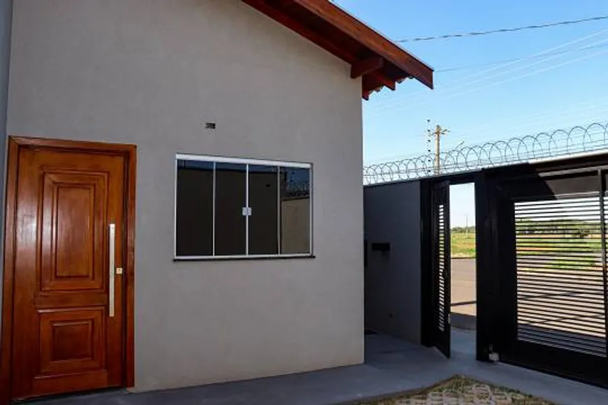 Foto 1 de Casa com 3 Quartos à venda, 88m² em Santo Antônio, Campo Grande