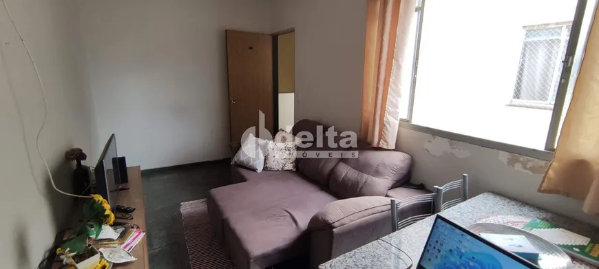 Foto 1 de Apartamento com 2 Quartos à venda, 44m² em Jardim Finotti, Uberlândia