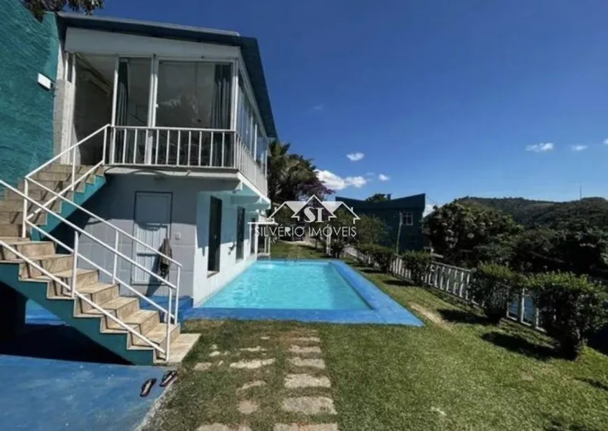 Foto 1 de Casa com 5 Quartos à venda, 300m² em Pedro do Rio, Petrópolis