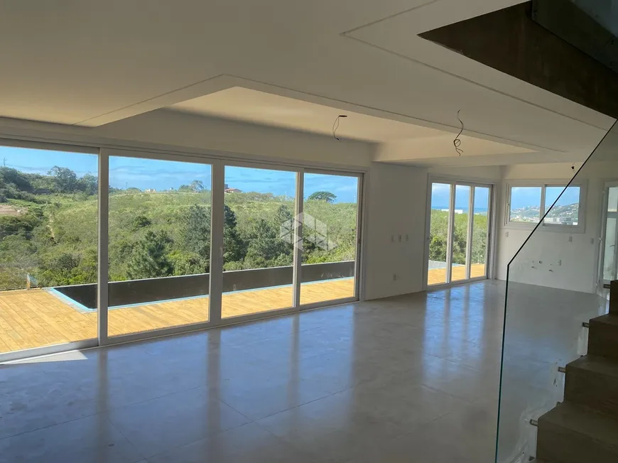 Foto 1 de Casa com 3 Quartos à venda, 239m² em Ferraz, Garopaba