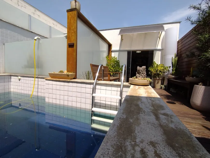 Foto 1 de Casa com 3 Quartos à venda, 115m² em Caiçaras, Belo Horizonte