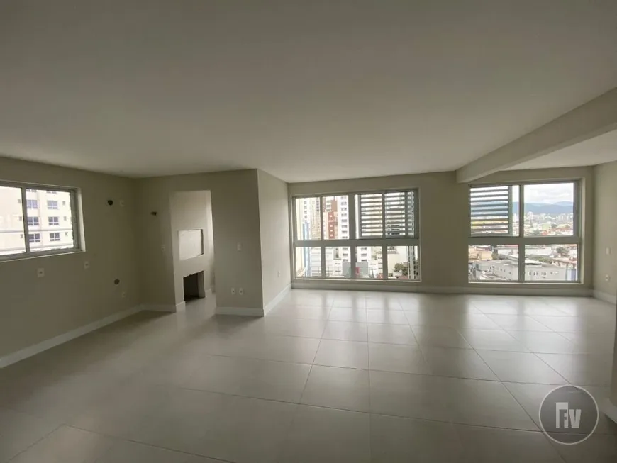 Foto 1 de Apartamento com 2 Quartos à venda, 93m² em Centro, Balneário Camboriú