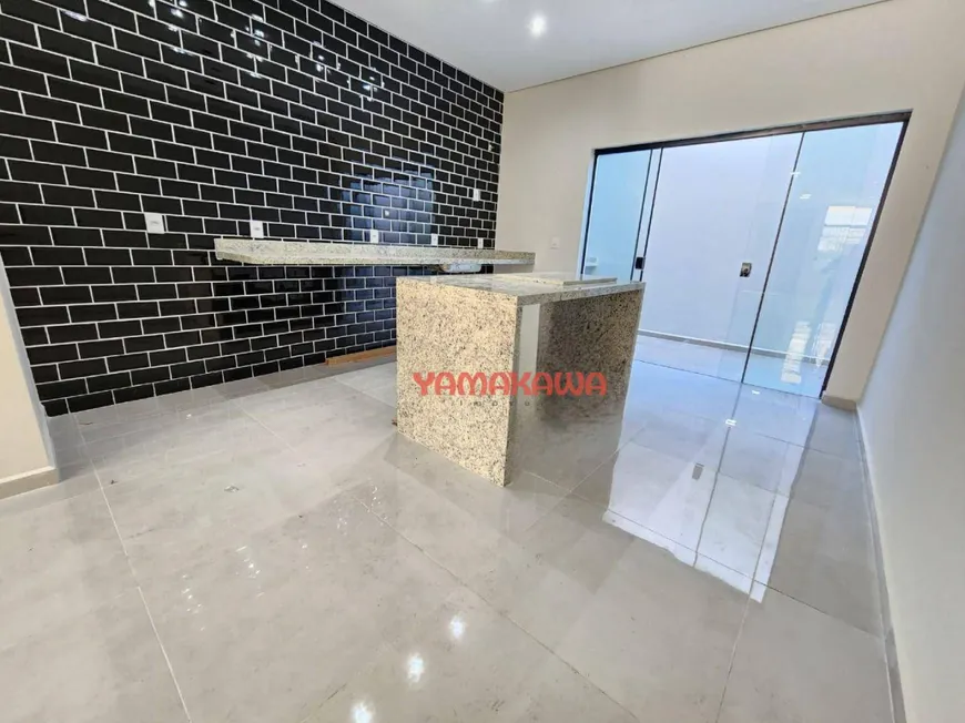 Foto 1 de Sobrado com 3 Quartos à venda, 150m² em Vila Carrão, São Paulo