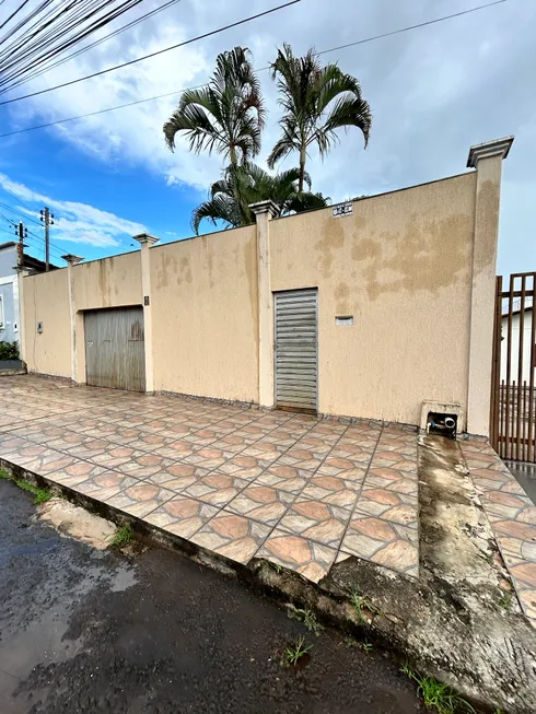 Foto 1 de Casa com 4 Quartos à venda, 130m² em Bairro São Carlos 1A. Etapa, Anápolis