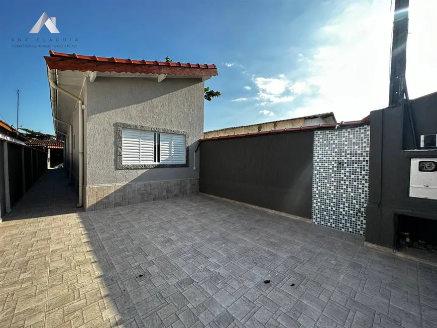 Foto 1 de Casa com 2 Quartos à venda, 88m² em Balneario Itaguai, Mongaguá