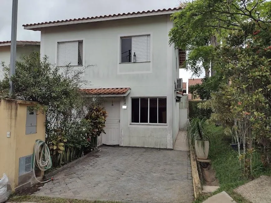 Foto 1 de Casa com 2 Quartos à venda, 60m² em Granja Viana, Cotia