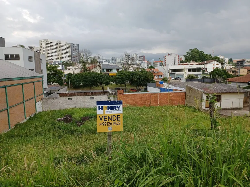 Foto 1 de Lote/Terreno à venda, 810m² em Cinquentenário, Caxias do Sul
